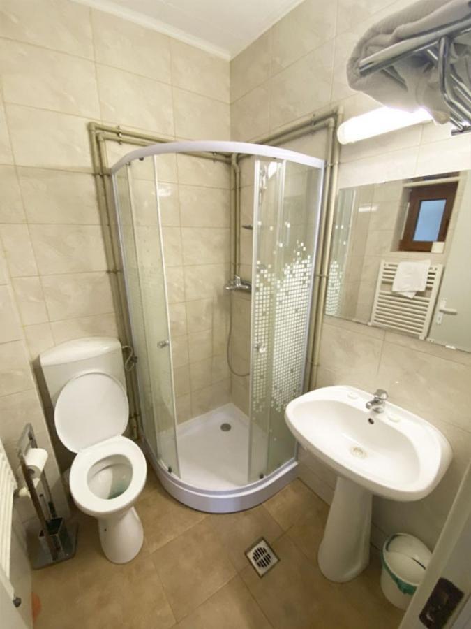 Hotel Casa Romaneasca オトペニ エクステリア 写真